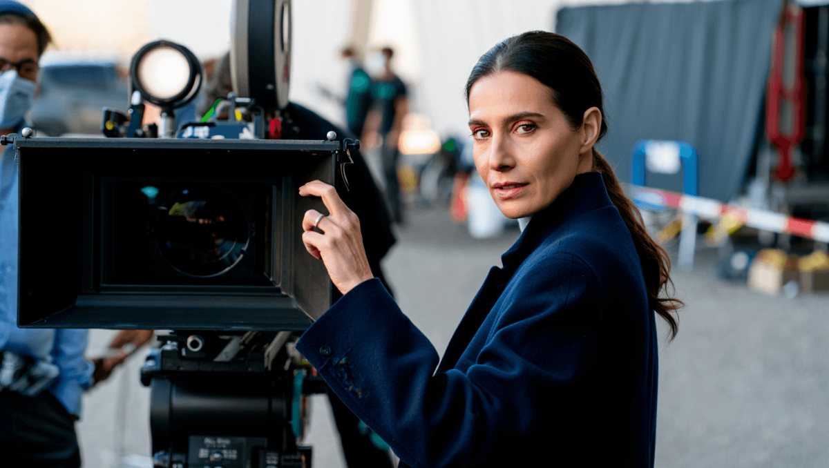 Elsa Zylberstein passe derrière la caméra pour son premier film