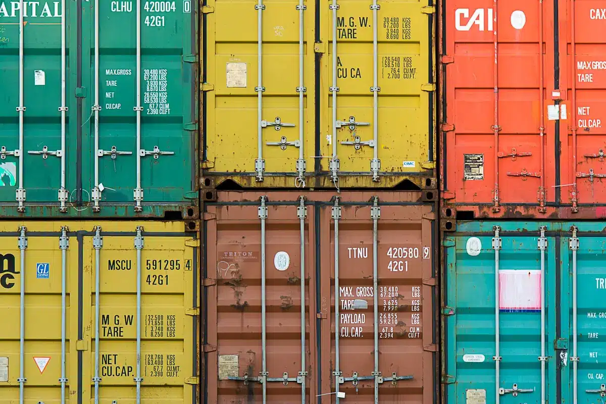 Cartons et colis prêts pour l'expédition internationale